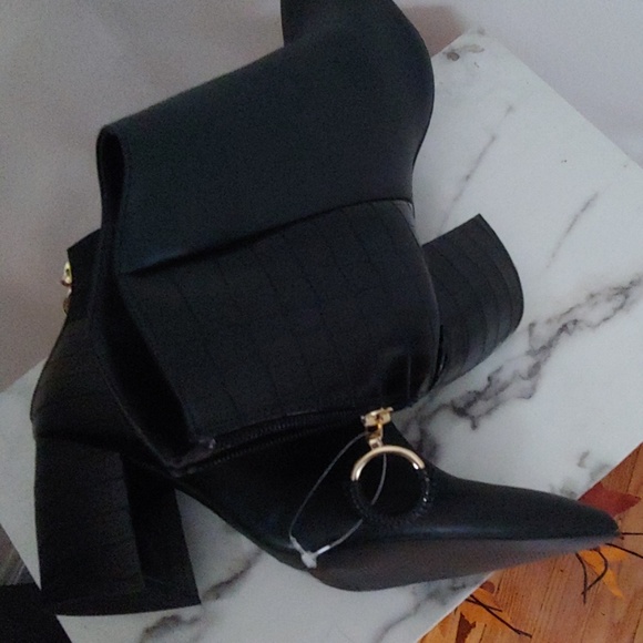 Brand new in my closet with and without tags - Picture 6 of 7